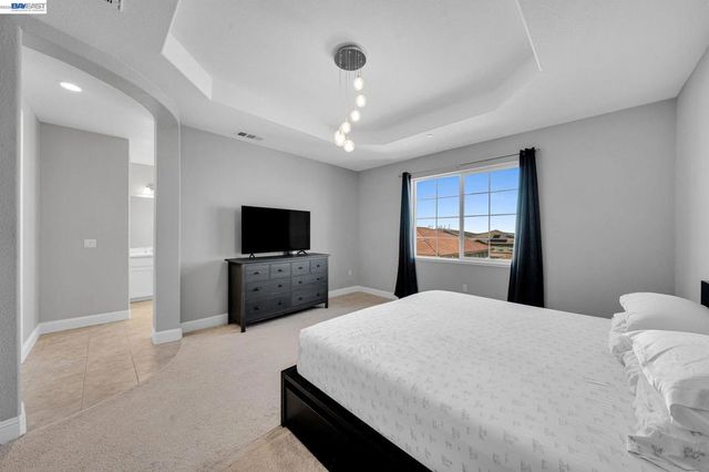 2737 Rio Seco Dr, Bay Point, CA 94565