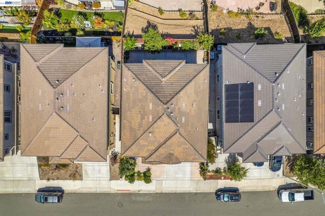 2737 Rio Seco Dr, Bay Point, CA 94565