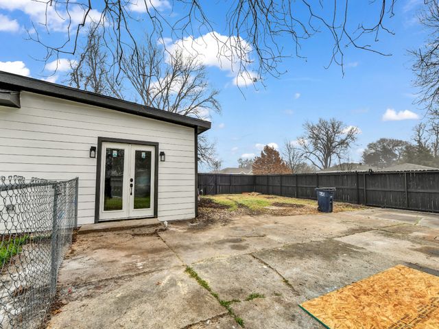 9101 Oels Street, White Settlement, TX 76108