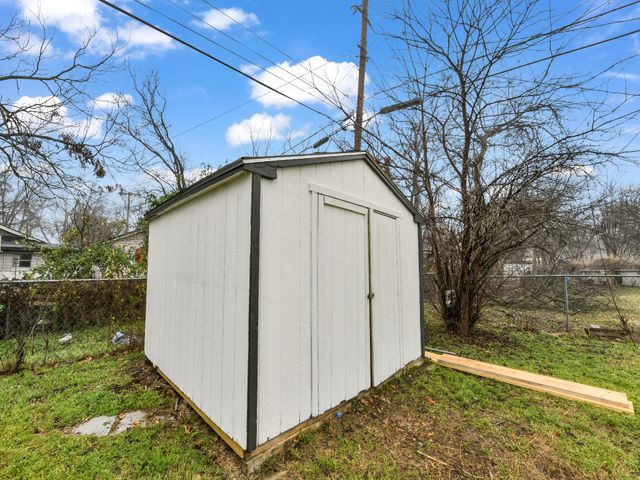 9101 Oels Street, White Settlement, TX 76108