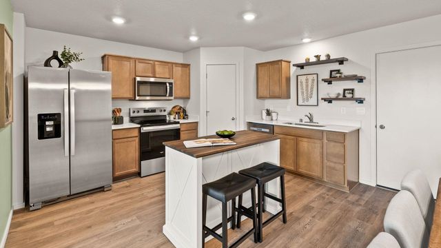 5196 E Mckinnon Ln, Spokane, WA 99217