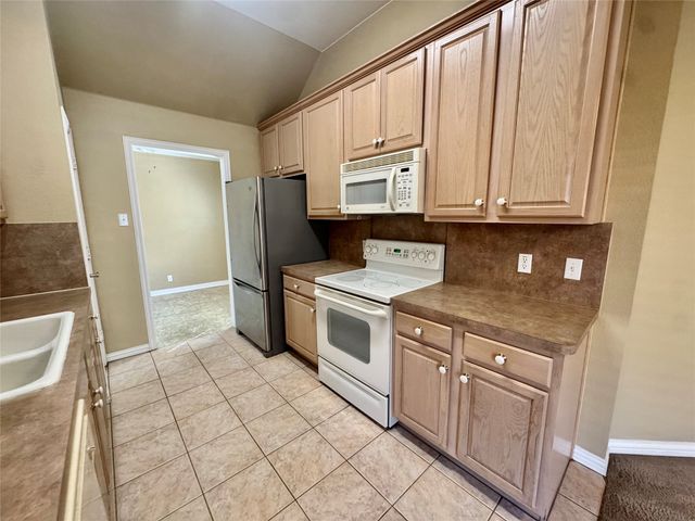 1003 Dawn Court, Granbury, TX 76048