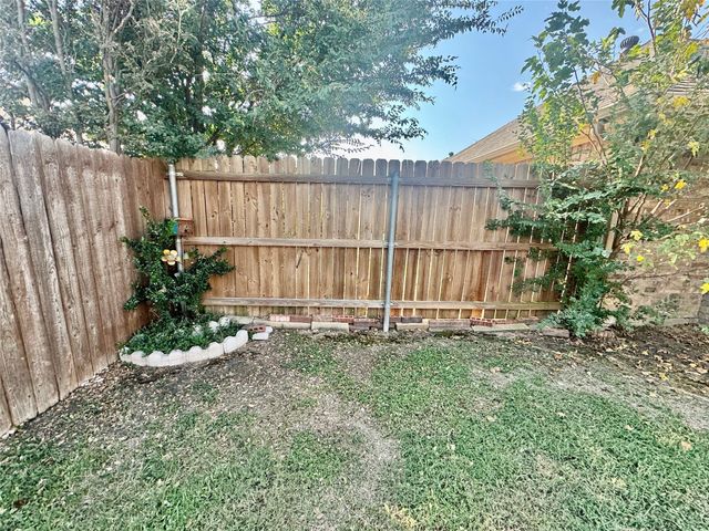 1003 Dawn Court, Granbury, TX 76048