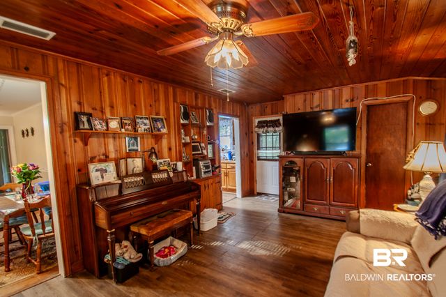 4001 Bourgeois Drive, Mobile, AL 36609