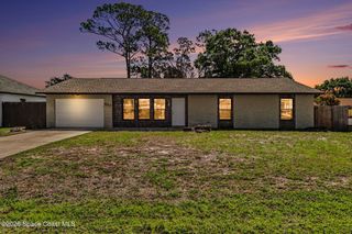 427 Frankford Avenue NW, Palm Bay, FL 32907