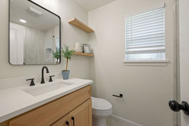 1113 Simpson Terrace, Bedford, TX 76021