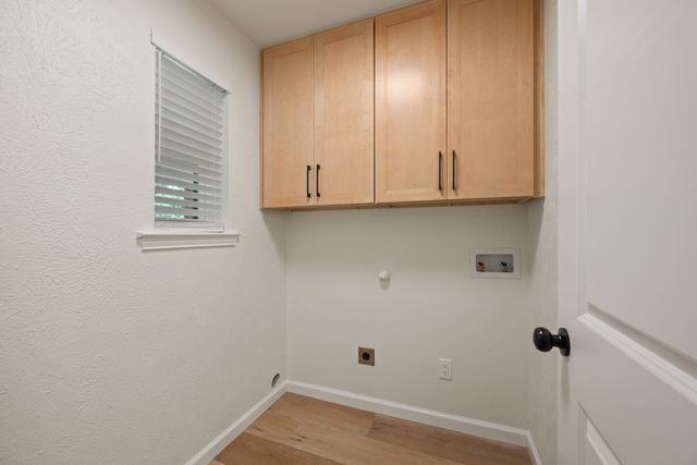 1113 Simpson Terrace, Bedford, TX 76021