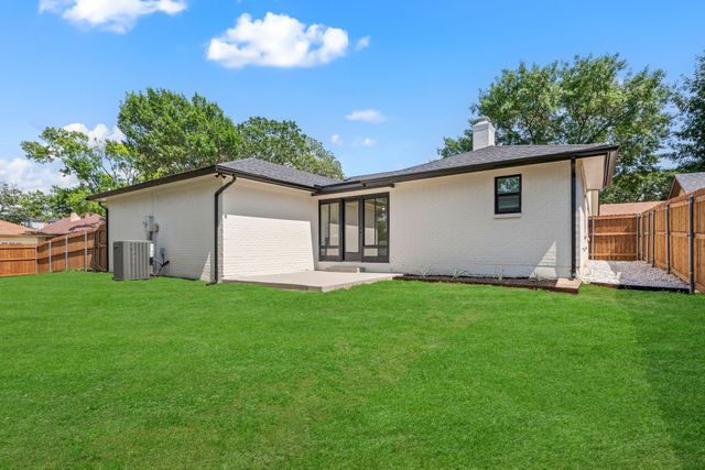 1113 Simpson Terrace, Bedford, TX 76021