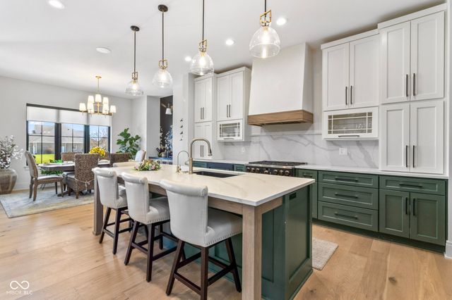 16230 Remington Drive, Fishers, IN 46037