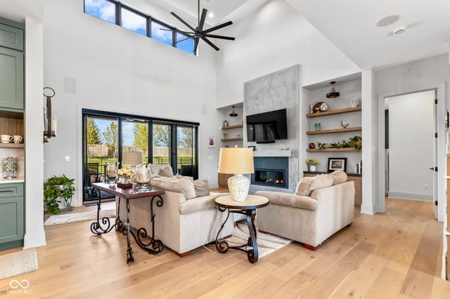 16230 Remington Drive, Fishers, IN 46037