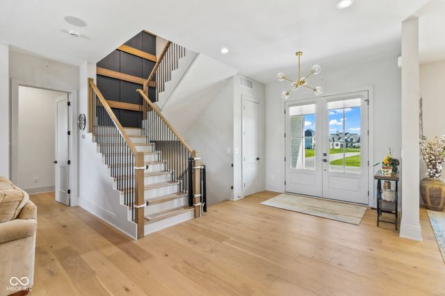16230 Remington Drive, Fishers, IN 46037