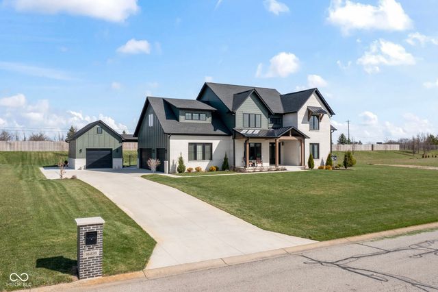 16230 Remington Drive, Fishers, IN 46037