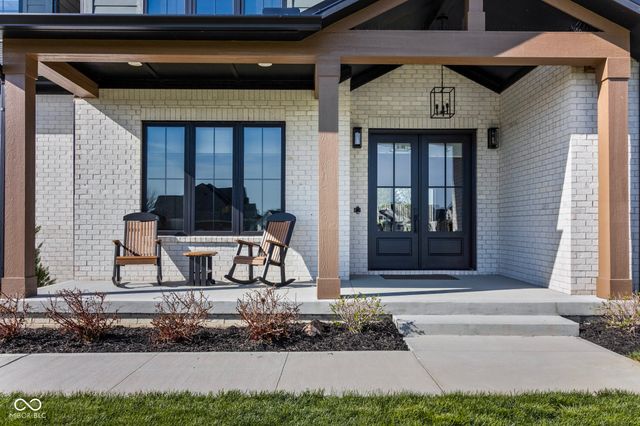 16230 Remington Drive, Fishers, IN 46037