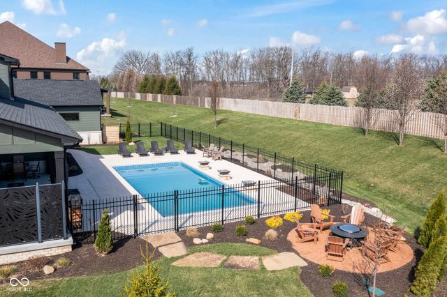 16230 Remington Drive, Fishers, IN 46037