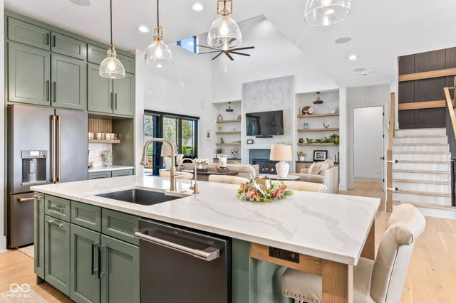 16230 Remington Drive, Fishers, IN 46037