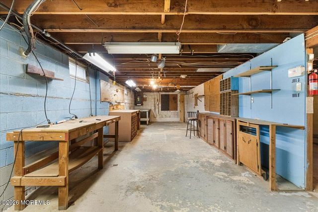 204 Dutch Lane Road, Freehold, NJ 07728