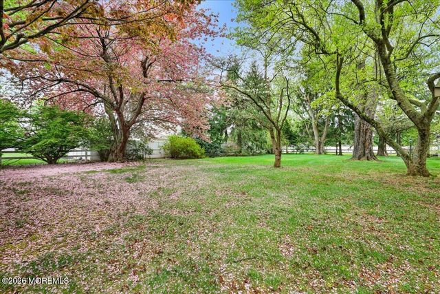204 Dutch Lane Road, Freehold, NJ 07728