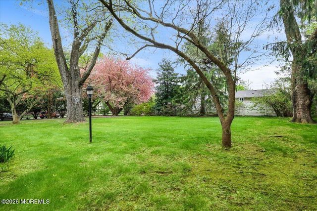 204 Dutch Lane Road, Freehold, NJ 07728