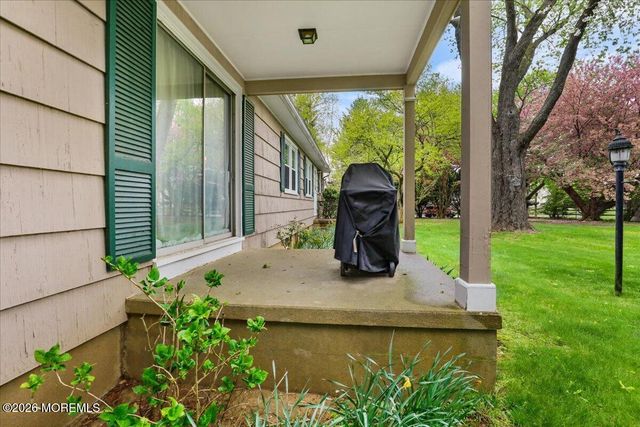 204 Dutch Lane Road, Freehold, NJ 07728