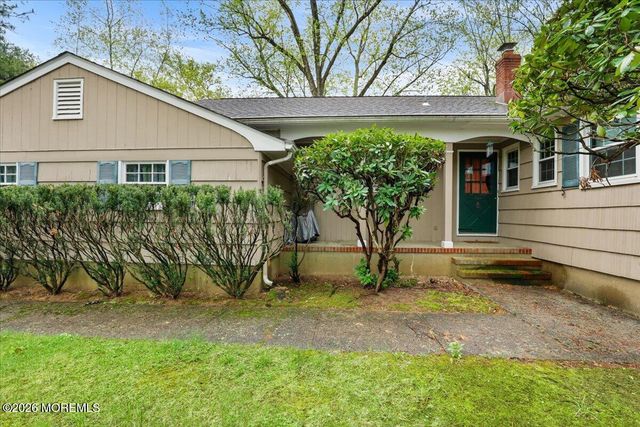 204 Dutch Lane Road, Freehold, NJ 07728