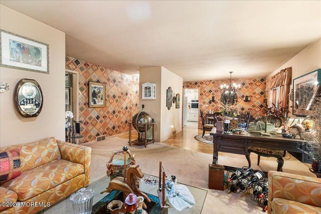 204 Dutch Lane Road, Freehold, NJ 07728