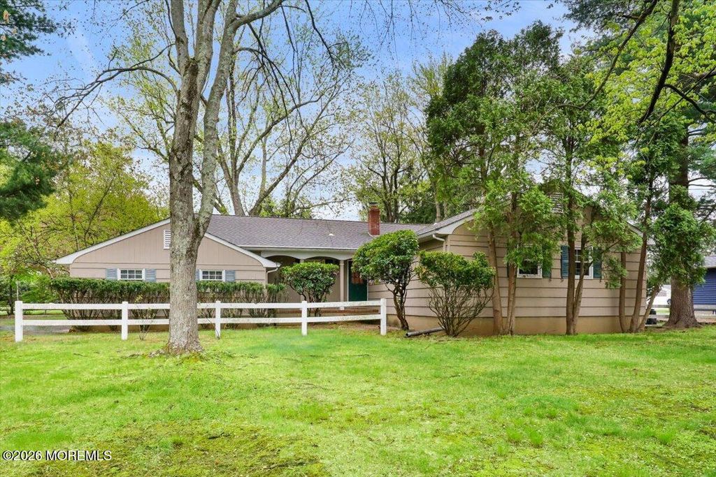 204 Dutch Lane Road, Freehold, NJ 07728