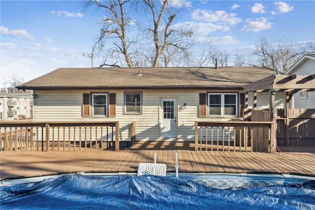 1536 Woodside Drive NW, Cedar Rapids, IA 52405