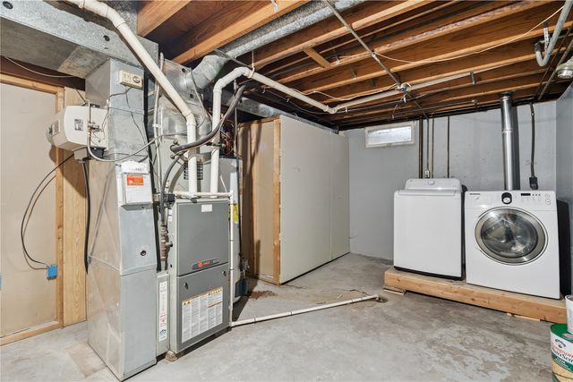 1536 Woodside Drive NW, Cedar Rapids, IA 52405