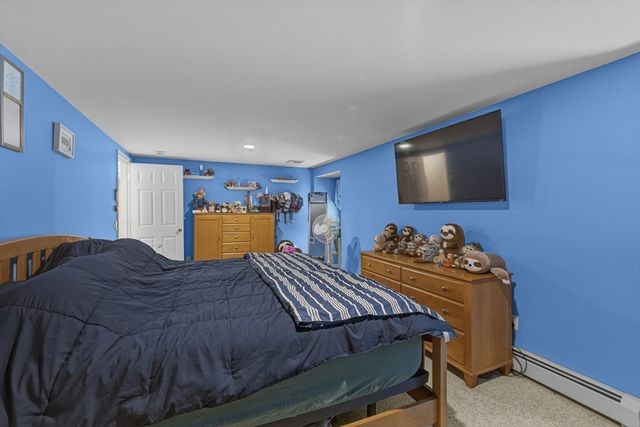 125 Doctor Braley Rd, Freetown, MA 02717