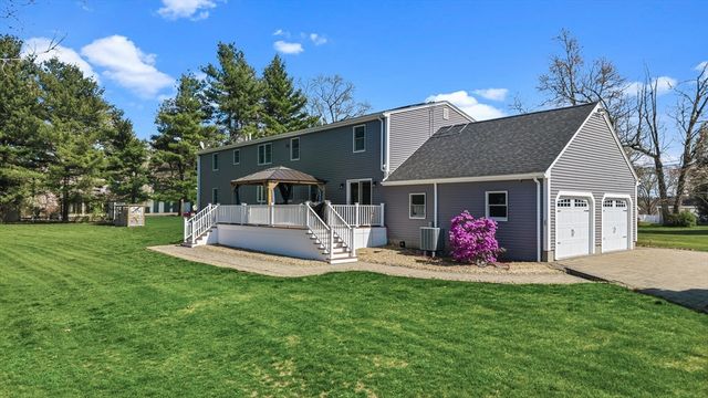 125 Doctor Braley Rd, Freetown, MA 02717