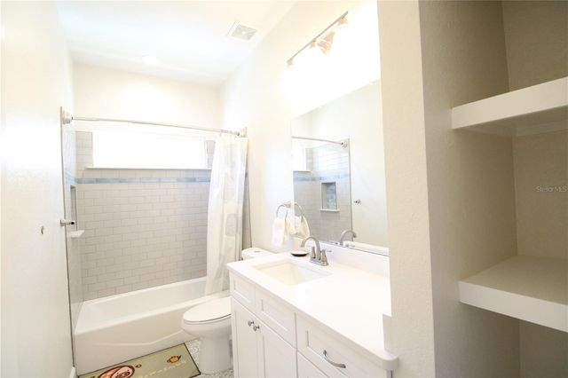 238 NE 9TH STREET, Gainesville, FL 32601