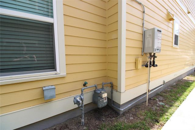 238 NE 9TH STREET, Gainesville, FL 32601