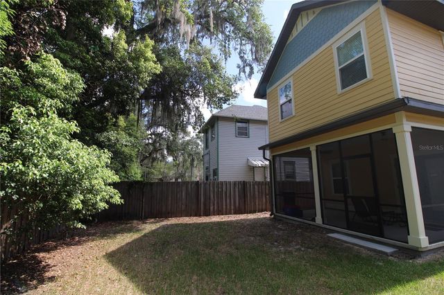 238 NE 9TH STREET, Gainesville, FL 32601