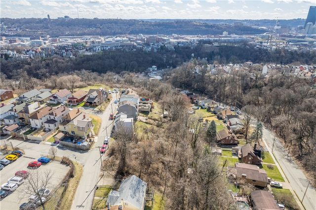 0 Noster St, Spring Hill, PA 15212