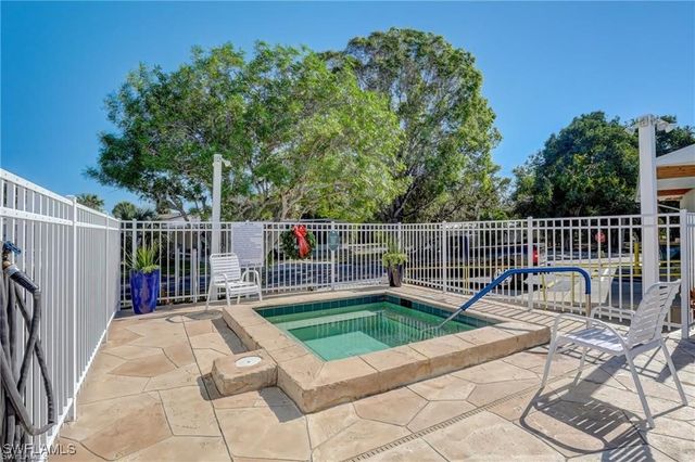193 Carissa LN 89, Naples, FL 34114