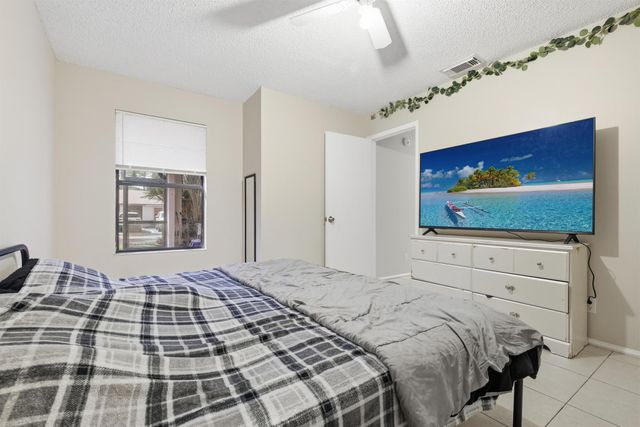 2832 Stoneway Lane B, Fort Pierce, FL 34982