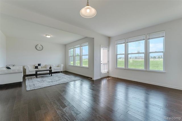 50936 Baileys Landing, Canton, MI 48187