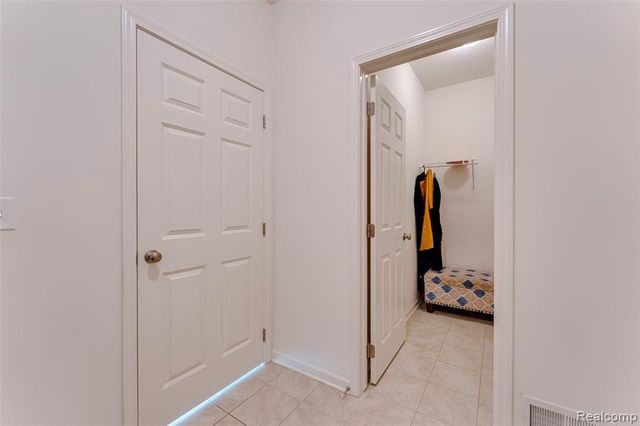 50936 Baileys Landing, Canton, MI 48187