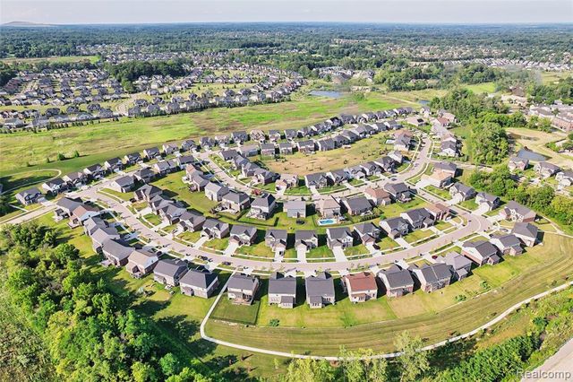 50936 Baileys Landing, Canton, MI 48187