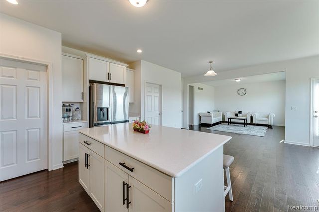 50936 Baileys Landing, Canton, MI 48187