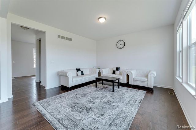 50936 Baileys Landing, Canton, MI 48187