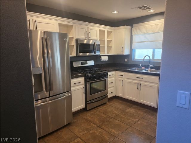 6939 Smiling Cloud Avenue, Henderson, NV 89011