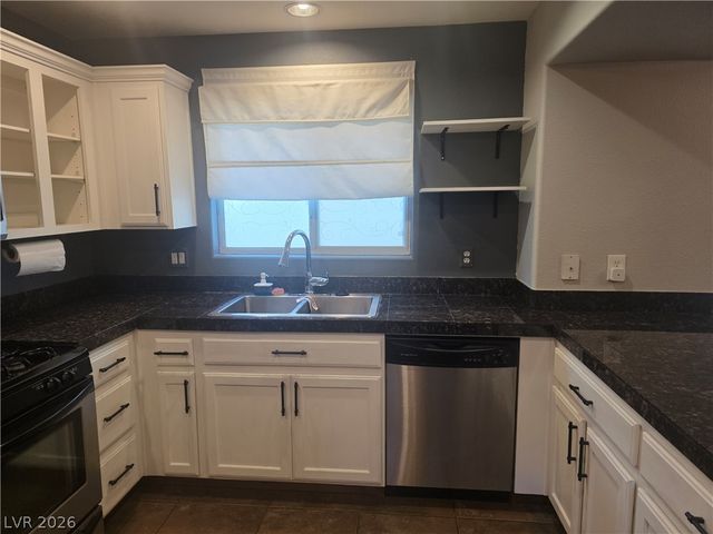 6939 Smiling Cloud Avenue, Henderson, NV 89011