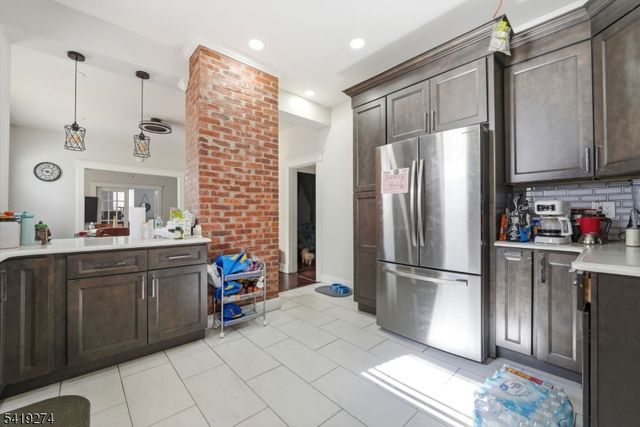 103 W Price St, Linden City, NJ 07036