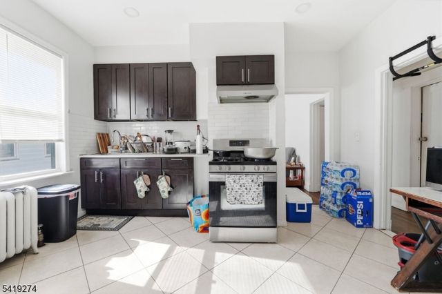 103 W Price St, Linden City, NJ 07036