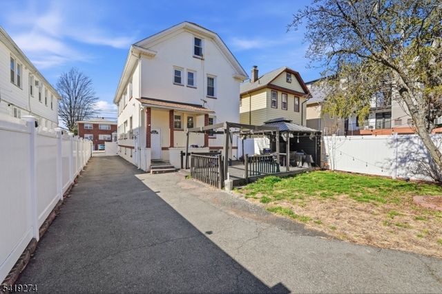 103 W Price St, Linden City, NJ 07036