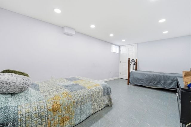 103 W Price St, Linden City, NJ 07036