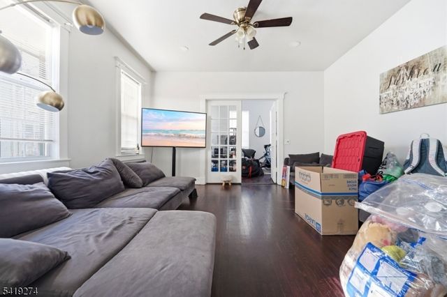 103 W Price St, Linden City, NJ 07036