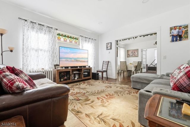 103 W Price St, Linden City, NJ 07036