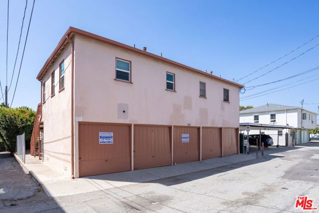 1937 12th Street, Santa Monica, CA 90404